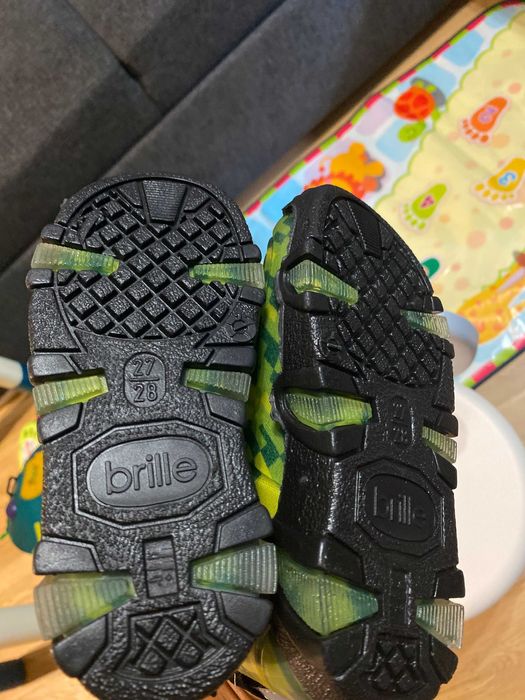 Нови детски ботуши