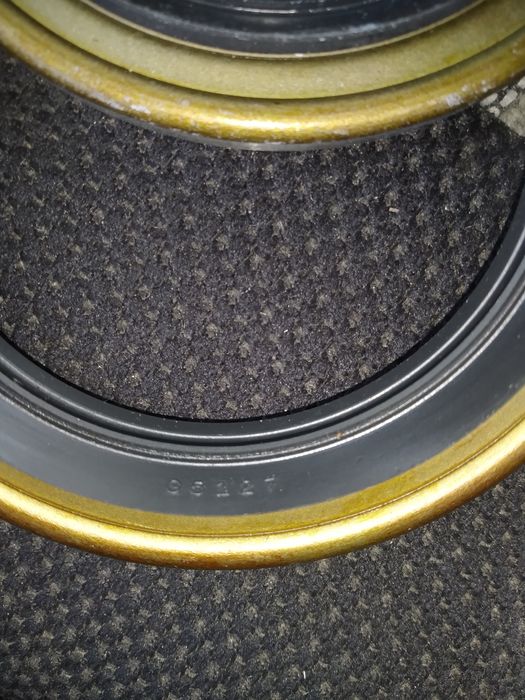 Сальники G5127 продам