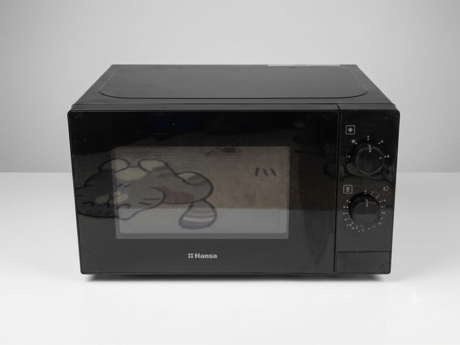 Микроволновка HANSA/20L ( в рабочем состояние)