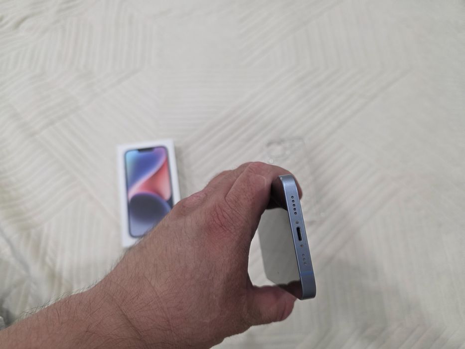Продам Apple iPhone 14