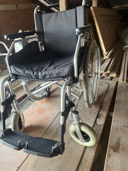 Инвалидная коляска
