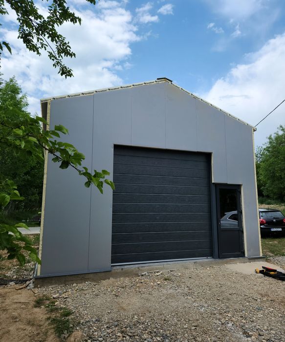 Usa de garaj/ usi tip rulou/porți secționale/ porți industriale/ usi