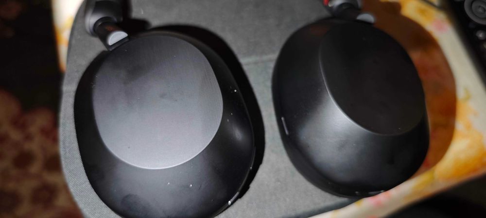 Продавам Безжични слушалки с микрофон Sony WH-1000XM5, ANC