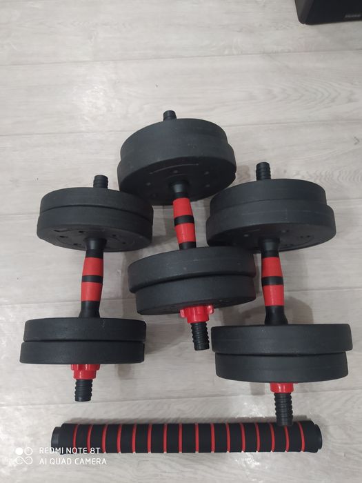 Гантели в продаже.