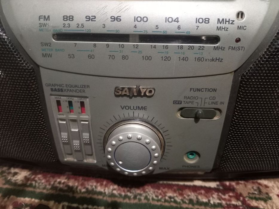 Магнитола Sanyo японоя