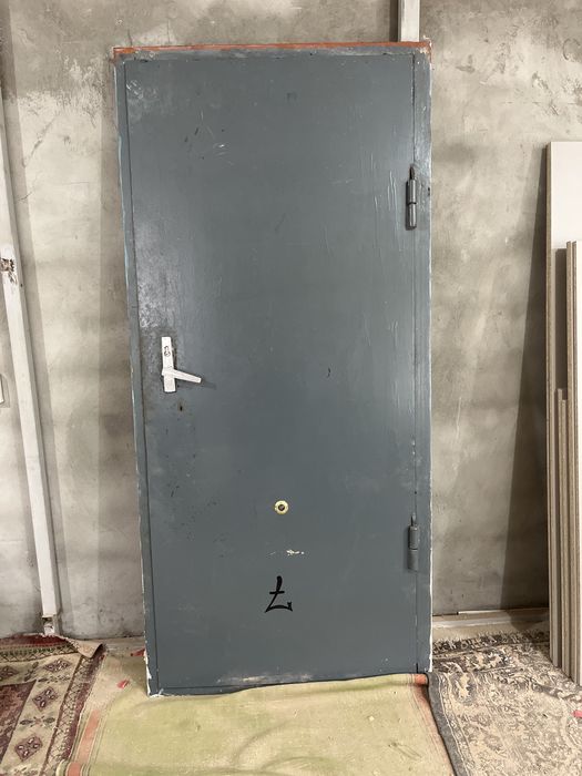 Дверь входная квартирная