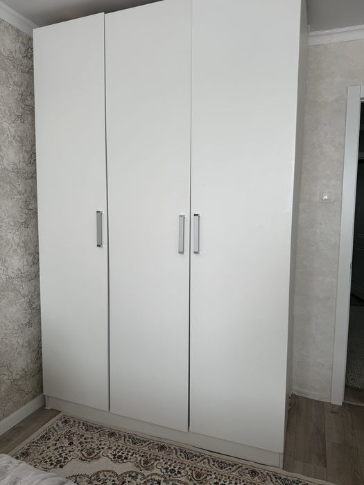 Шкаф для одежды-продаётся