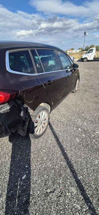 Опел зафира Ц 1.6 150 hp