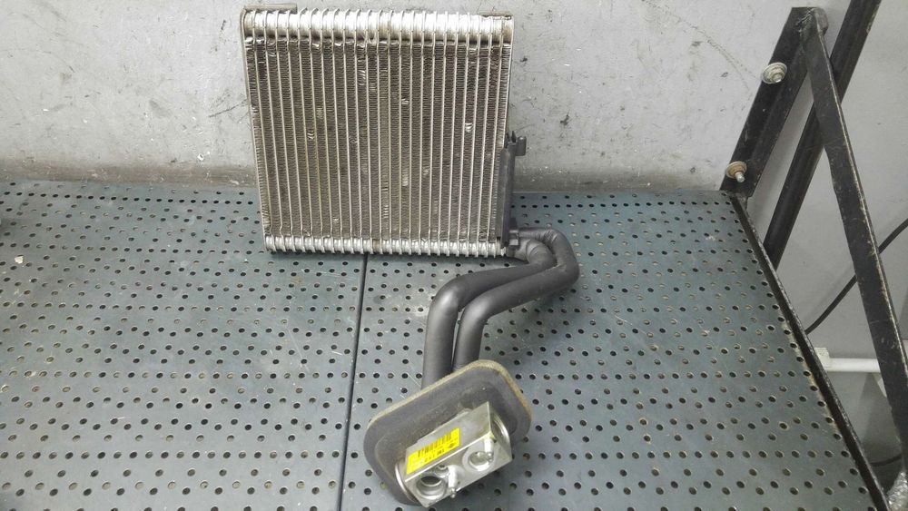 Radiator calorifer bord ford fiesta 6 cb1 ccn 8e2h19849aa