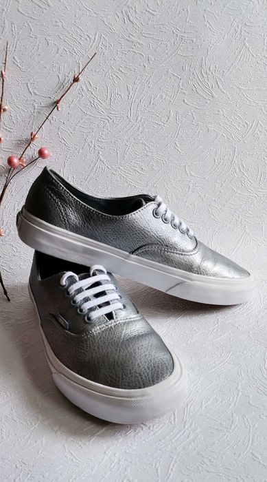 Adidasi dama sneckers VANS Decon mar 38,5 int 24,5cm piele argintii