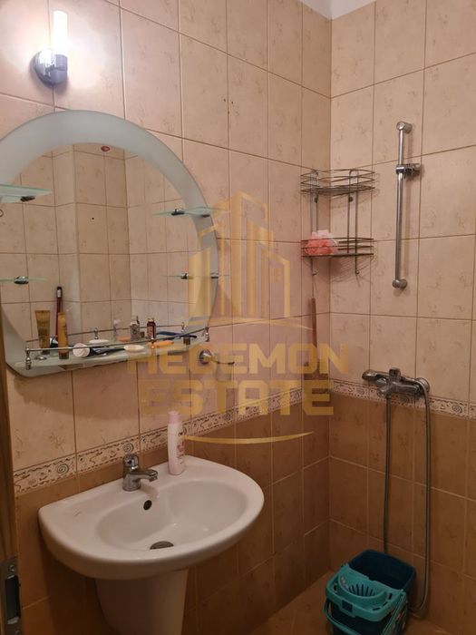 Продава се Двустаен апартамент в Варна, Галата - 67 кв.м за 1777 €/кв.м - Снимка #6