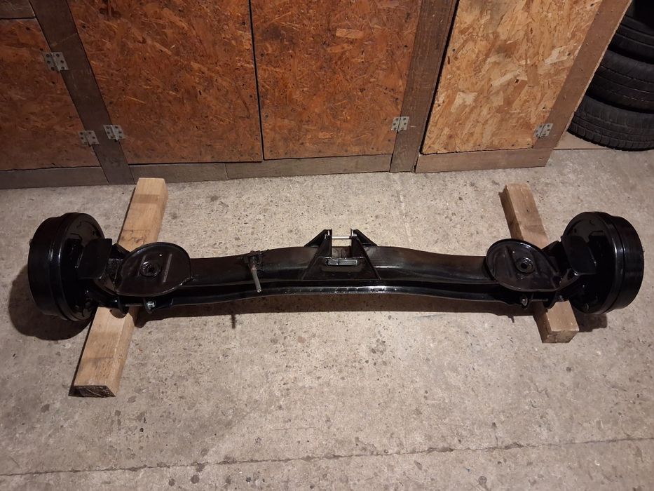 Punte spate Dacia 1310 break tamburi mari