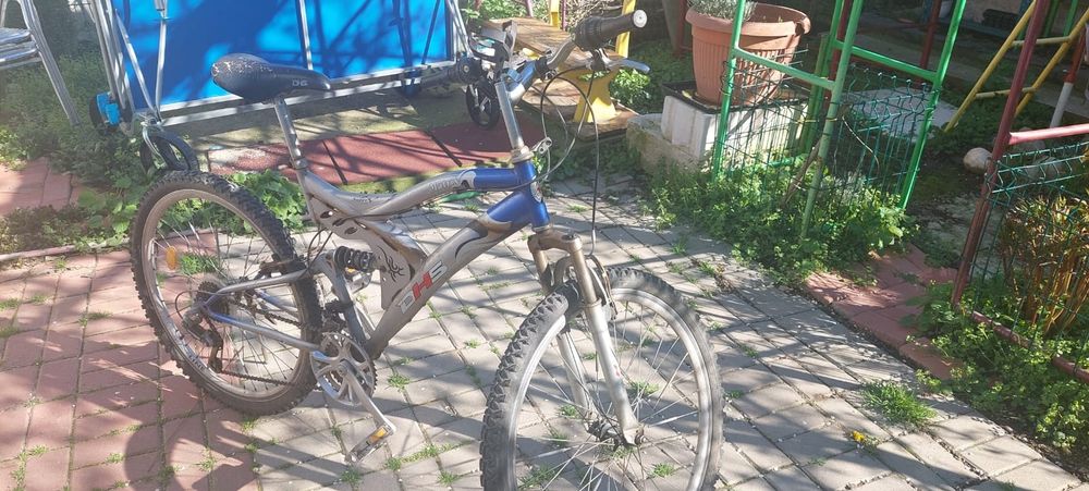 Bicicleta 26" DHS Matrix Full suspension