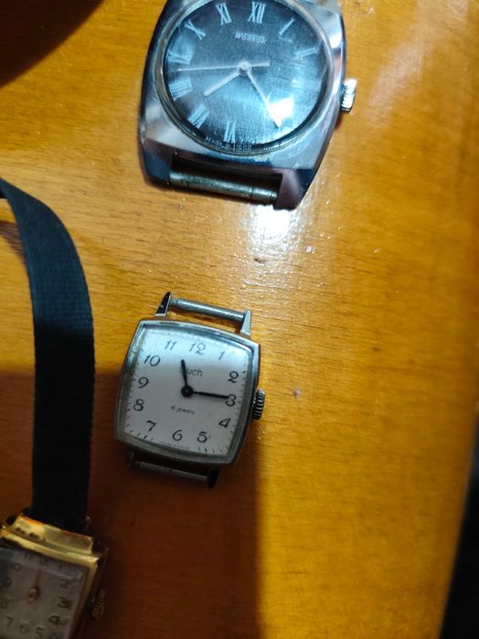 Ретро Часовници -