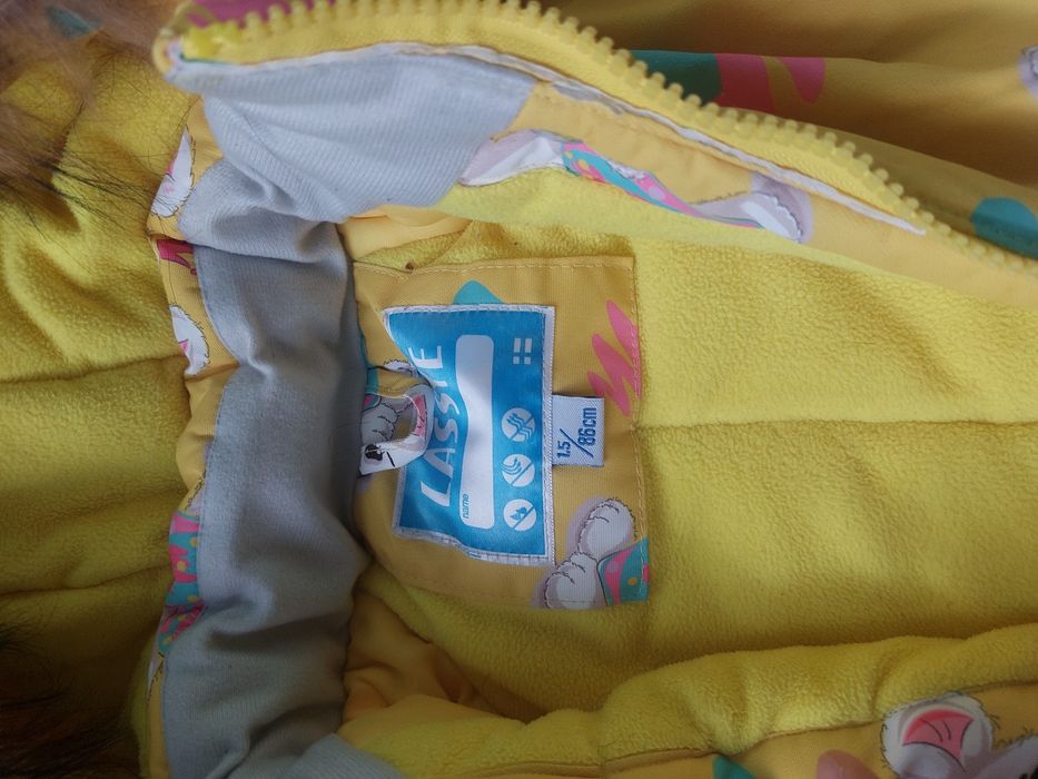 Продам детскую куртку