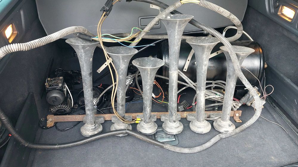 Компресор за автомобил професионален!