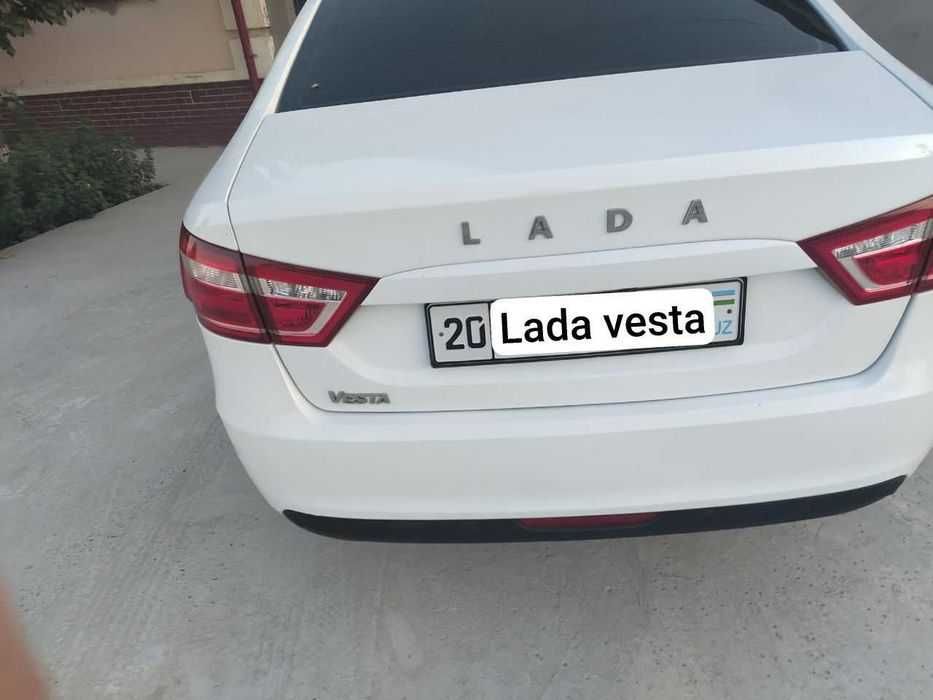Lada vesta sotiladi arzon narxda
