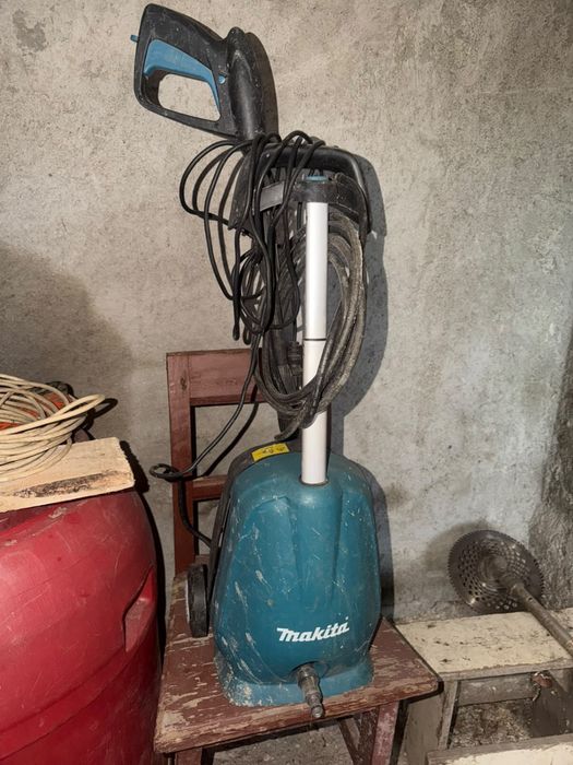 Aparat de spălat cu presiune Makita HW102 (1300W)