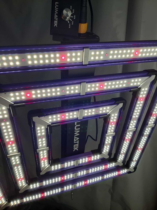 LUMATEK ATS300W PRO 2,7umol/j led grow light
