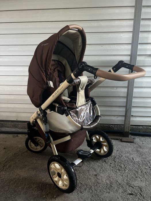 Продам коляску 3 в 1