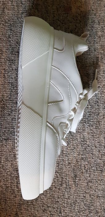 Adidasi albi, Primark, fete, mar 40, noi