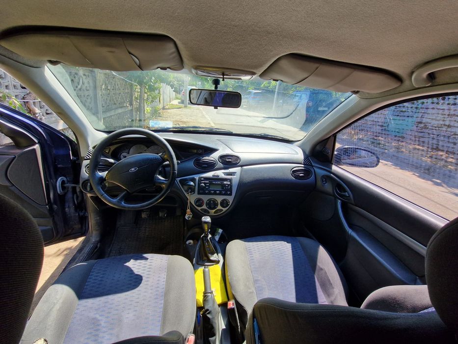 Vând Ford Focus an 2000