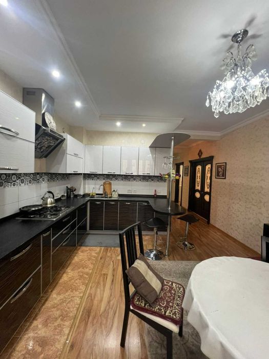 Продам 4х комн кв Батыс Нектар