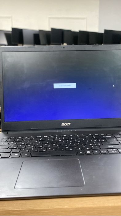 Ноутбук Acer Pentium Silver/RAM8/SSD256
