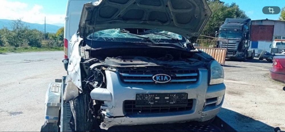Продава се само на части Kia Sportage 2.0 2008 година