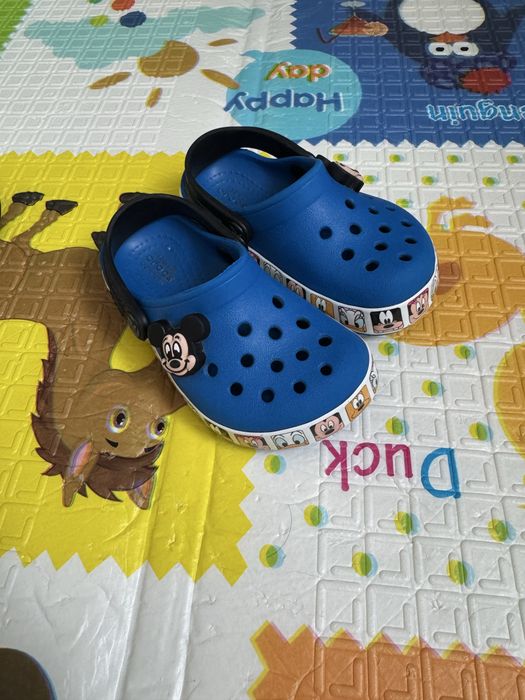 Crocs bebe marimea 22