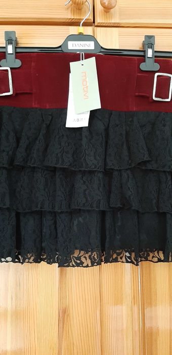 Шикозен СЕТ "MOTIVI"-ПОЛА Кадифе с Дантела+ТОП плетен Коприна!НОВИ!