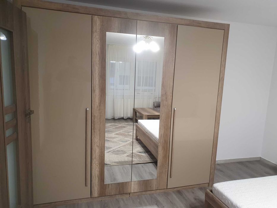 Închiriez garsonieră Piața Alba Iulia Decebal adiacent Paunescu-Paltin