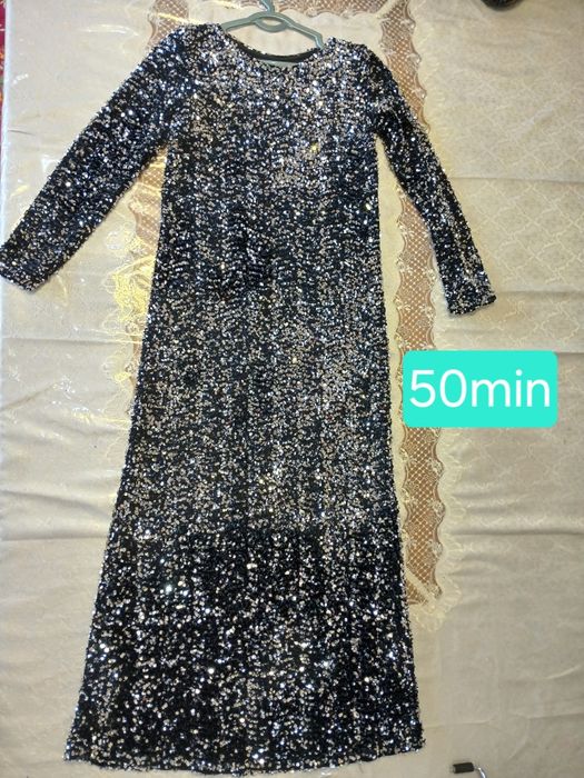 Kiyimlarimni sotaman holati yaxshi ko'p kiyilmagan