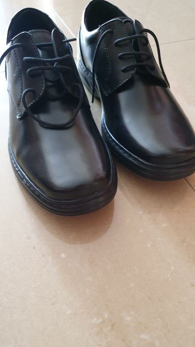 Pantofi din piele pentru barbati