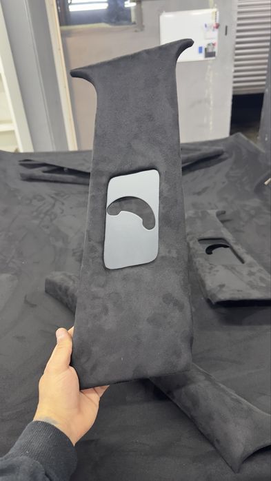 Colantare trimuri/Chrome delete/Lumini ambientale/Plafon instelat AUDI