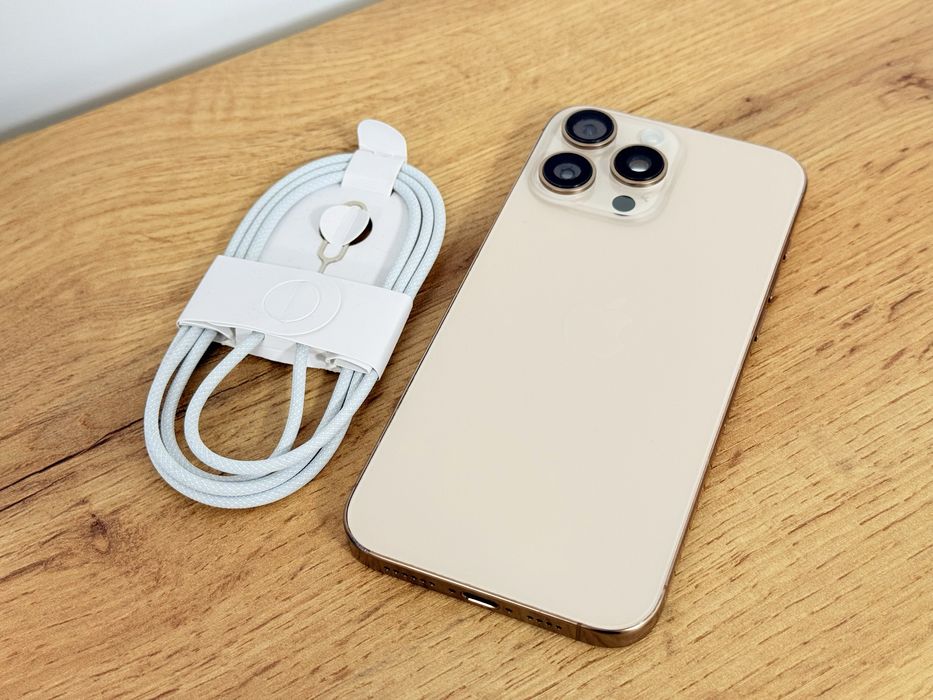 iPhone 16 Pro Max 98% батерия