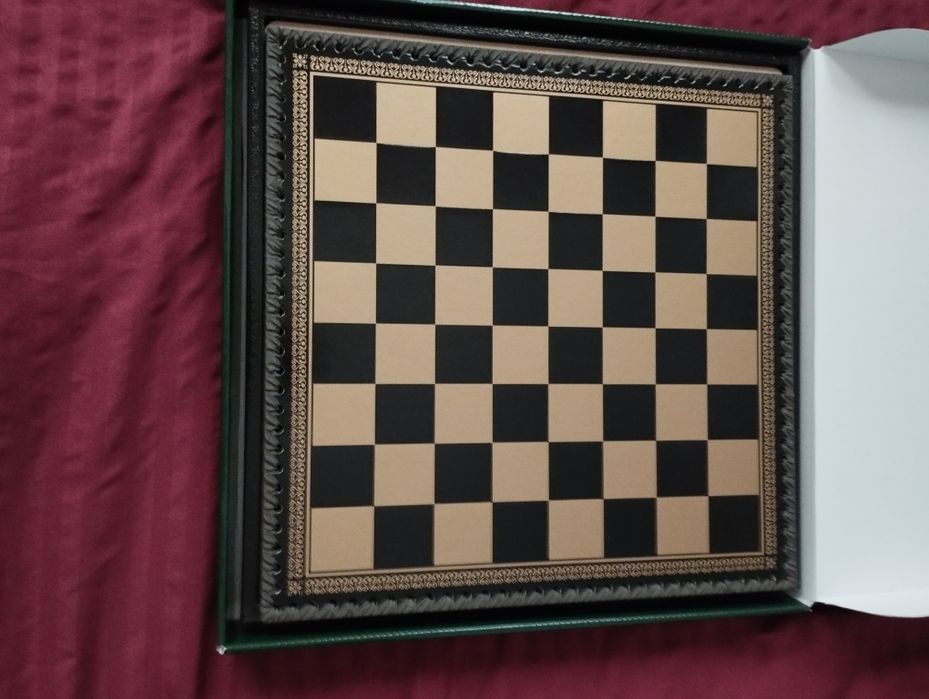 Продается шахмат шашки нарди премиум