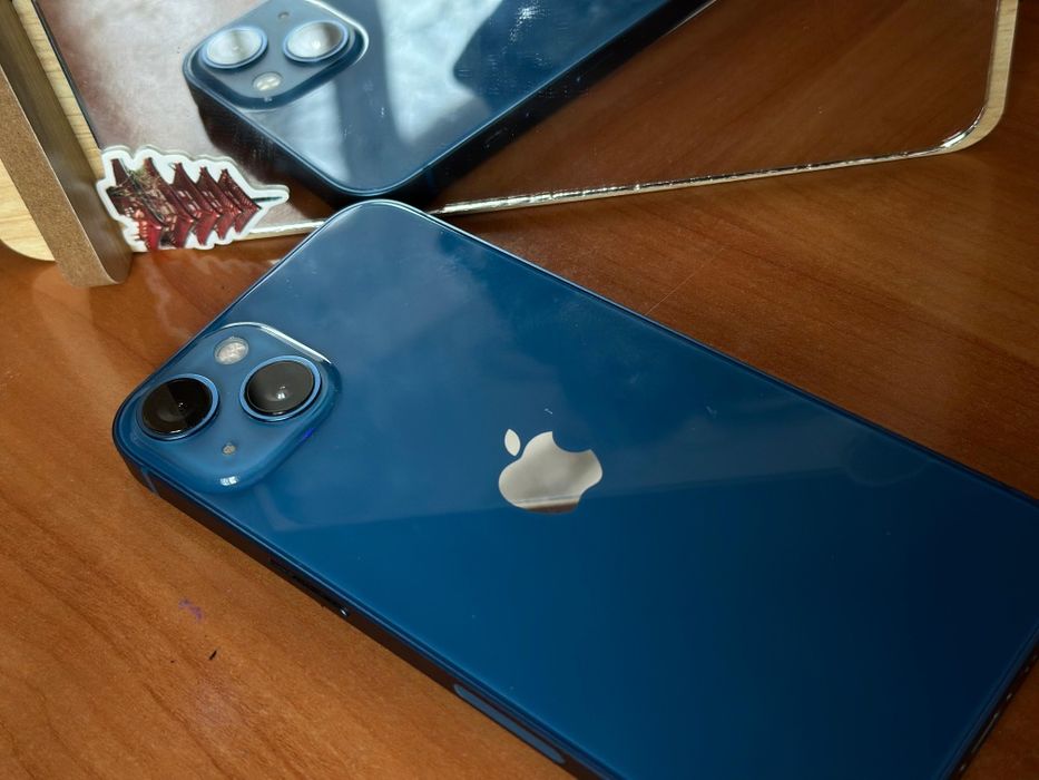 Срочно продам айфон 13 (  128   Gb)