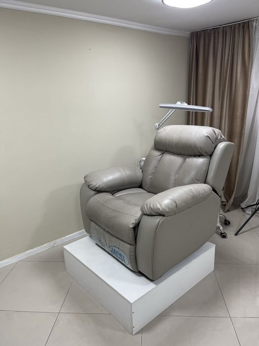 Кресло реклайнер