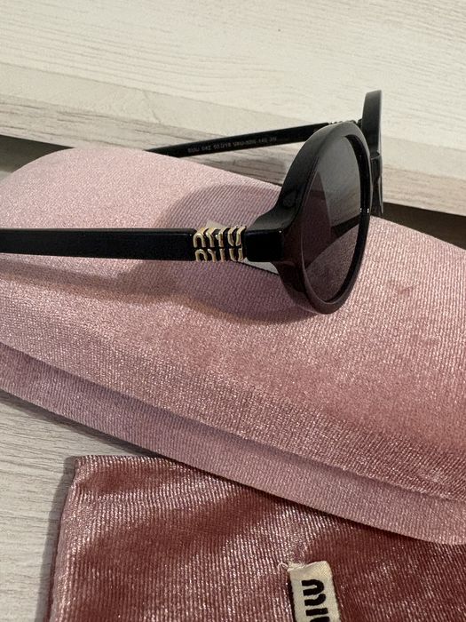 Ochelari de soare miu miu in stare perfecta