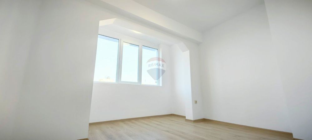 Продава се Тристаен апартамент в Варна, Владислав Варненчик - 61 кв.м за 1069 €/кв.м - Снимка #12