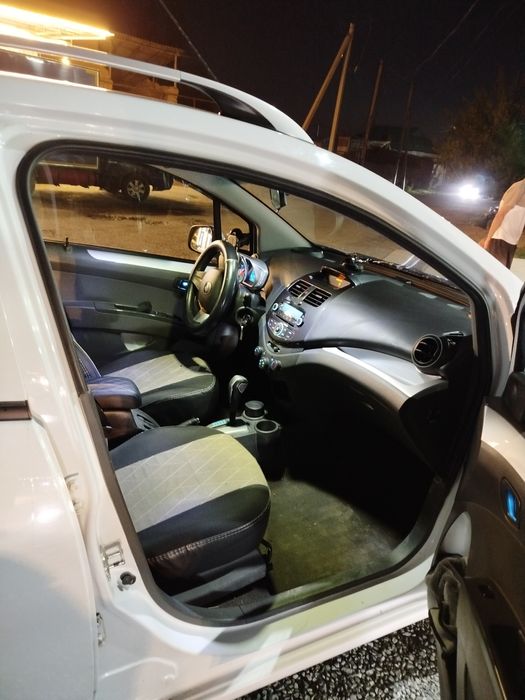 Ravon Spark full poz