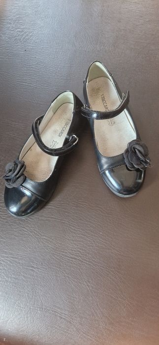 Школьные туфли для девочки