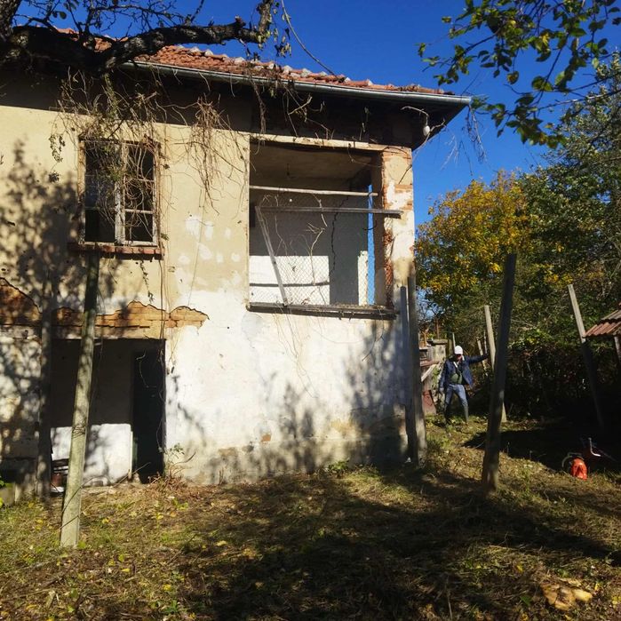 Къща в село Микре