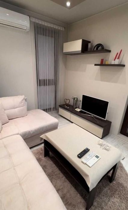 Дава се под наем Двустаен апартамент в София, Витоша - 65 кв.м за 750 € - Снимка #1