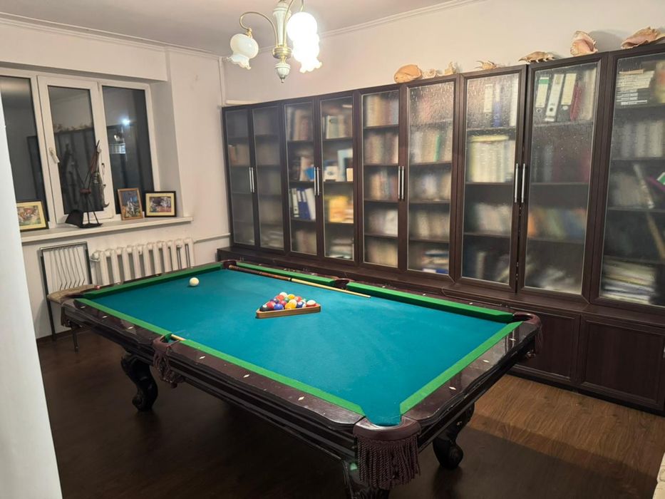 Бильярдный стол ( Американский пул)