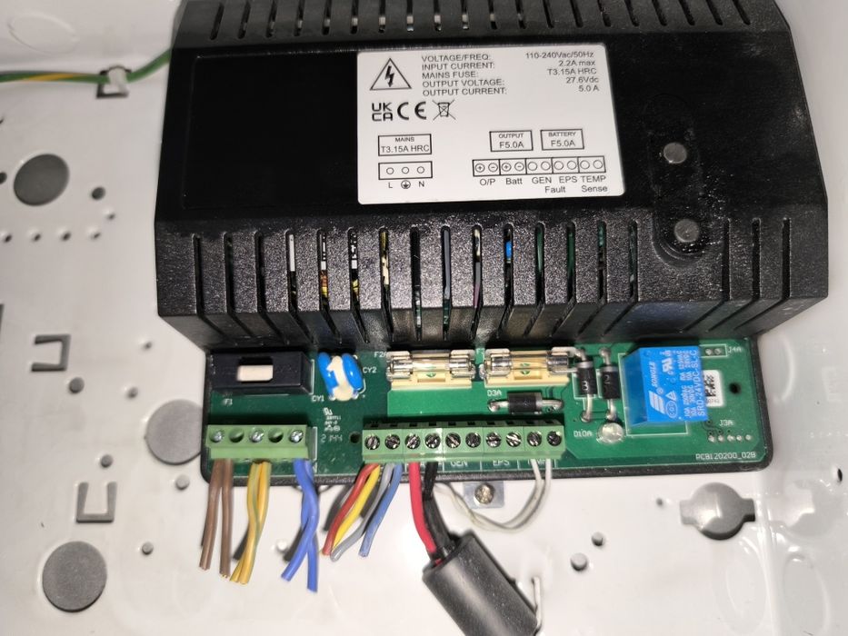 Vând surse 24V, curent continuu