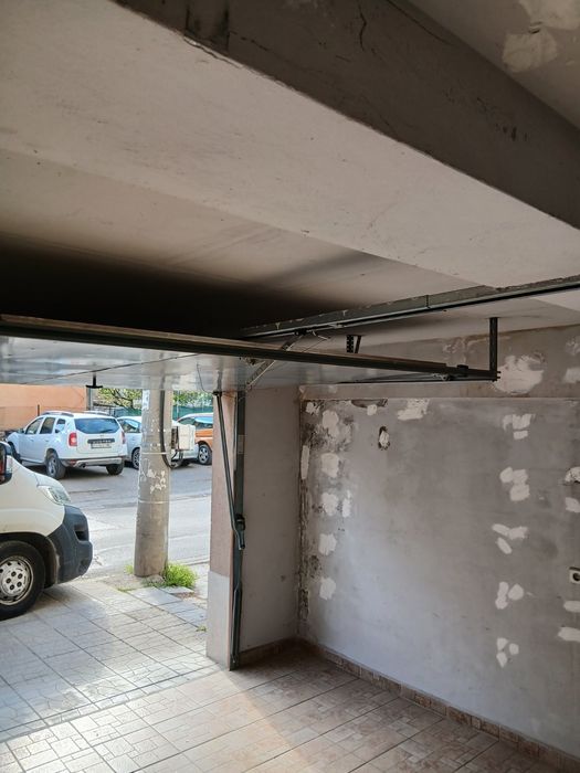 Електрическа Гаражна Врата