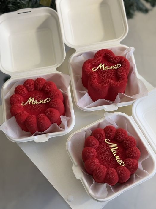 Бенто мусс и 2 капкейки