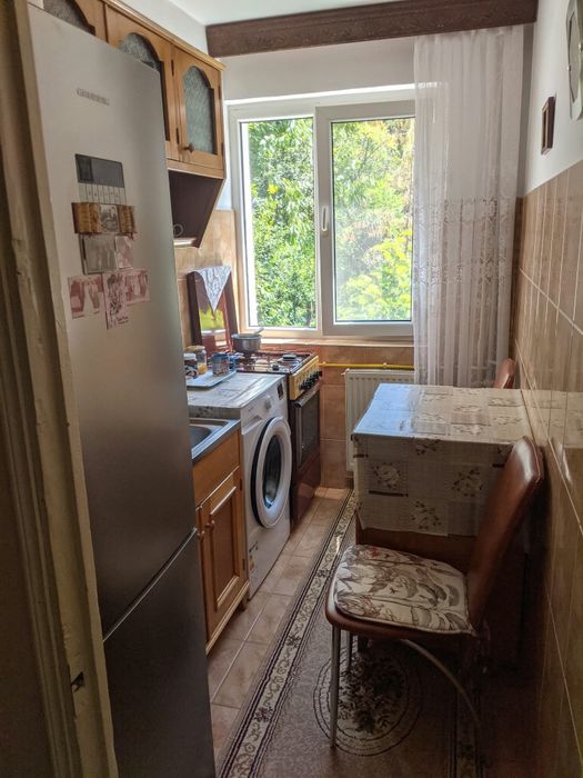 Vand apartament 3 camere